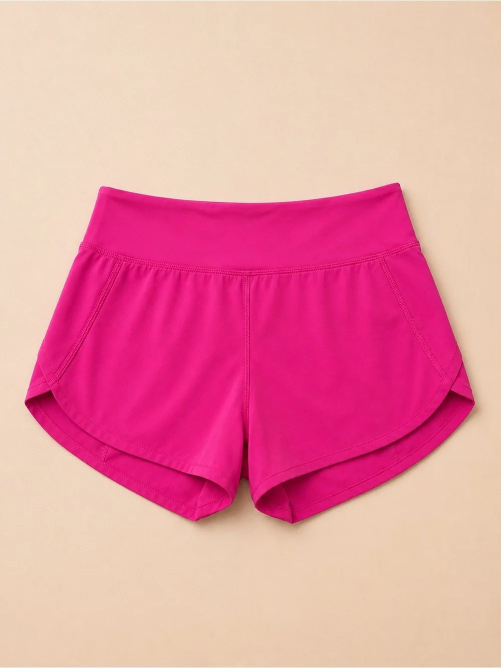 lululemon athletica Bright hotty hot Shorts, great condition like new ✨✨✨